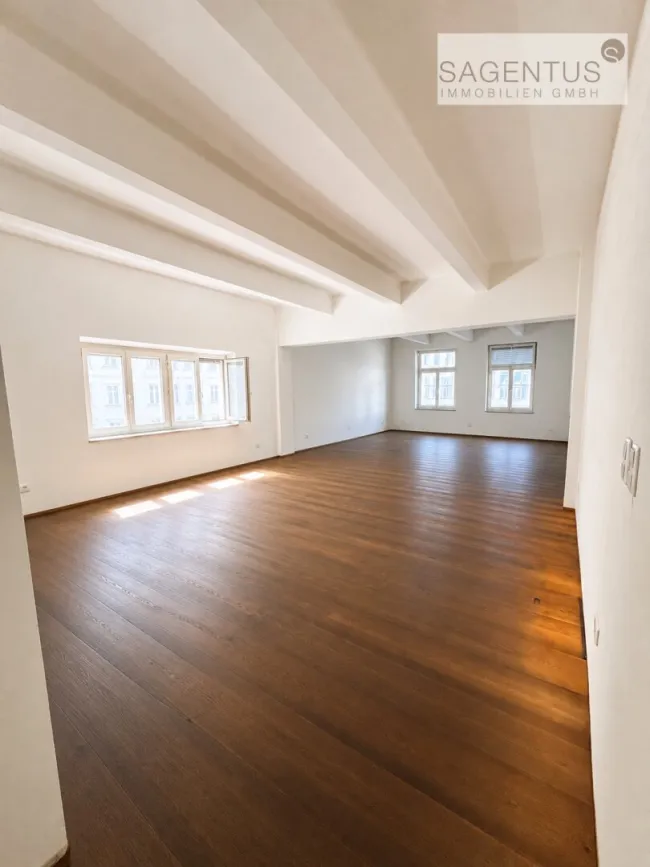 AB NOVEMBER: Elegantes ALTBAU-Büro mit LOFT-Charakter in BESTLAGE von INNSBRUCK zu mieten! - Titelbild