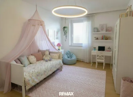 Schlafz. 2 als Kinderzimmer,  Ki-unterstützt