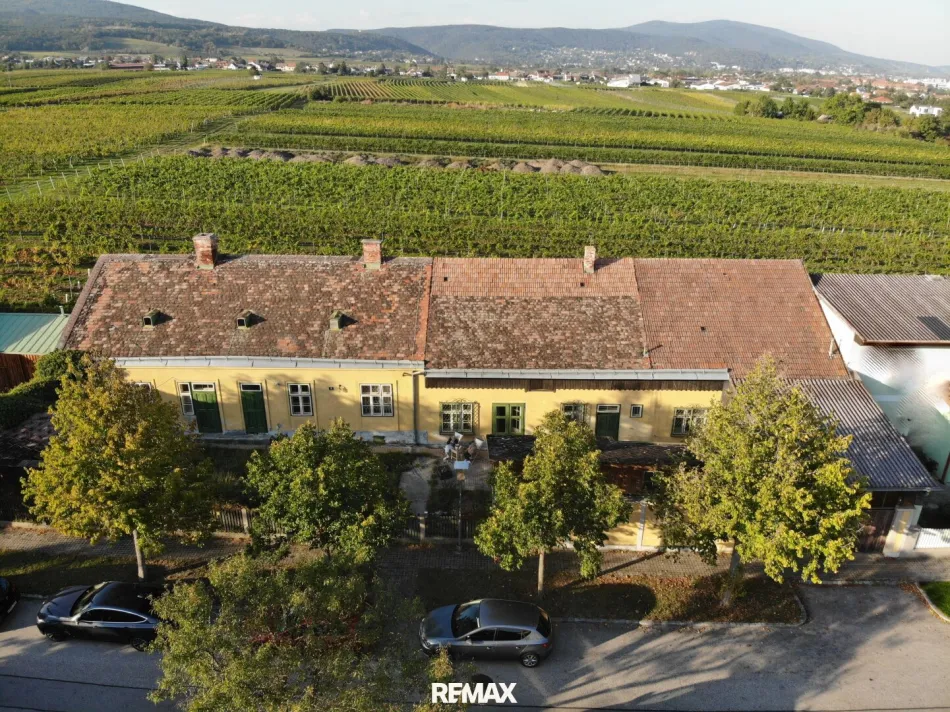 „Rarität bei den Weinbergen – Baugrundstück mit 70 % Verbaubarkeit in Ruhelage“ - Titelbild