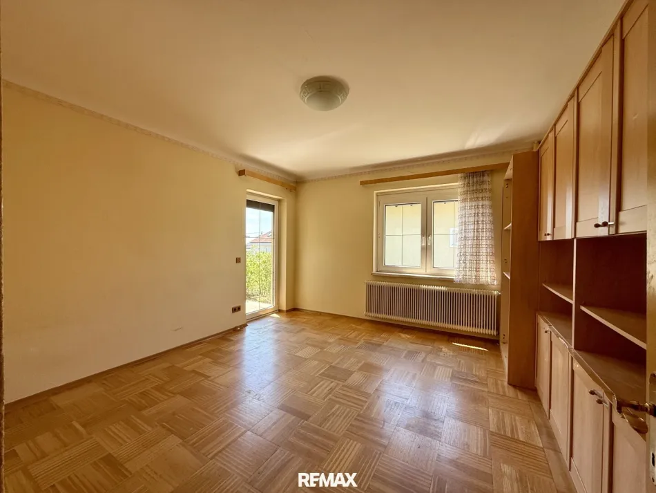 Bestlage Bad Vöslau – Großzügiges Ein- oder Zweifamilienhaus mit viel Potenzial - Bild