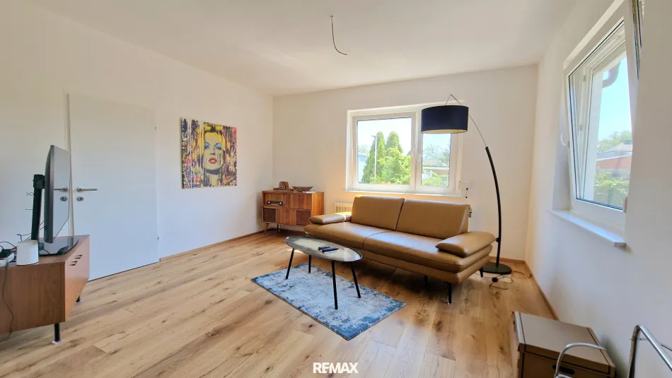 Schöner Bungalow in ruhiger Lage! Erstbezug nach umfassender Renovierung! - Titelbild