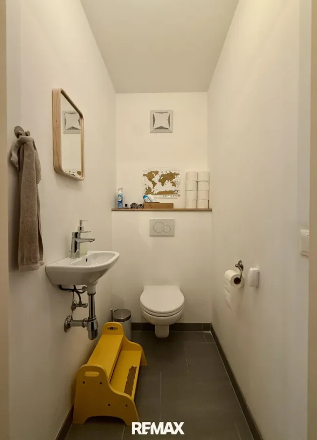 ZWEI EBENEN, EIN ZUHAUSE – Wohnen in Toplage mit Dachterrasse & TG-Platz - Bild