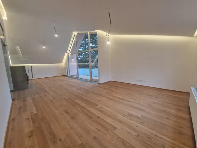 PÖTZLEINSDORFER PARK - NEU SANIERT - LOFTARTIGE ARCHITEKTENWOHNUNG - TRAUMHAFTE LAGE - GRÜNBLICK - 4 ZIMMER + grosser BALKON - Bild