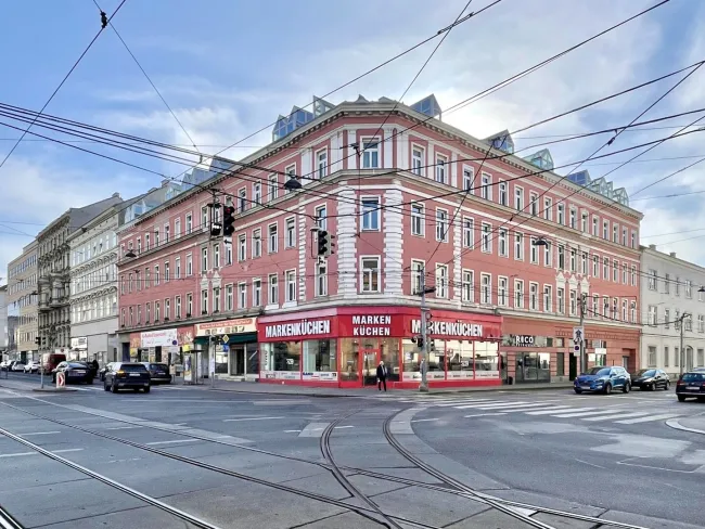GESCHÄFTSLOKAL IN TOLLER LAGE - NÄHE U1 KEPLERPLATZ - FUSSGÄNGERZONE - SANIERUNGSBEDÜRFTIG - Titelbild