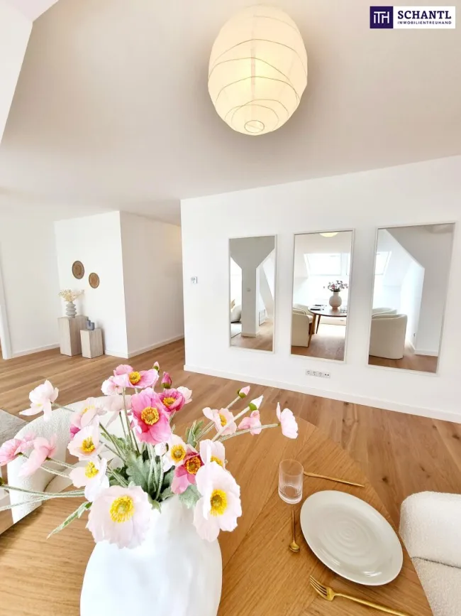 Stark reduziert - Stylischer Wohntraum im Dachgeschoss! Frisch saniert + Ruhelage + Traumhaftes Altbauhaus + Hofseitige Terrasse + U-Bahn ums Eck + Beste Infrastruktur und Anbindung! - Titelbild