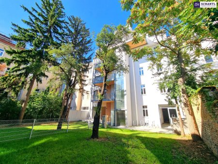 LETZTE WOHNUNG - Schnell sein! Ein Altbau, der verzaubert! Umfangreich und hochwertig sanierte Wohnschönheit mit großem Balkon und effizienter Erdwärme! Viel Privatsphäre + Viel Raum + Viel Grün!