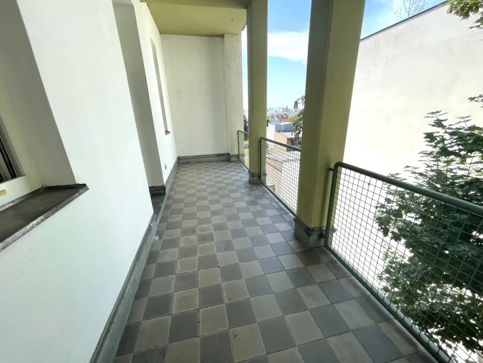 SONNIGE BALKONWOHNUNG MIT GRÜNBLICK - NÄHE U3 HÜTTELDORFERSTRASSE UND MATZNERPARK - Bild