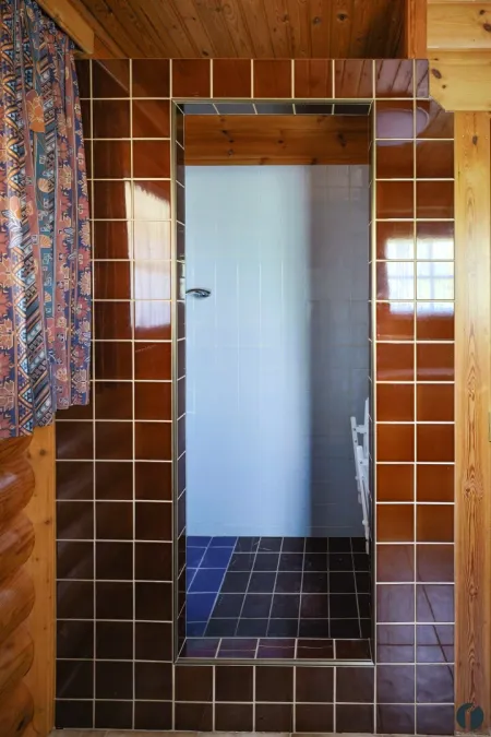 Dusche im Badezimmer