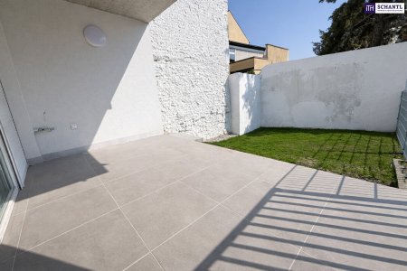*Frühjahrs-Aktion* Erstbezug mit Terrasse und Eigengarten: Moderne 2-Zimmer-Neubauwohnung mit privater Grünfläche im Herzen von Traiskirchen