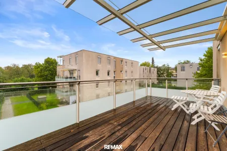 Überdachter Balkon