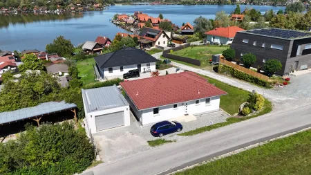 Traumhaus_aussen1.jpg