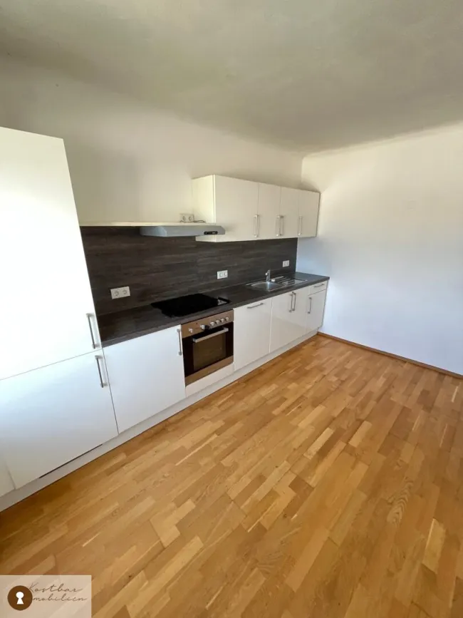 Hier fühlt man sich sofort Zuhause: Herrliche 2,5-Zimmer-Wohnung in der Hergottwiesgasse zur Miete. - Titelbild