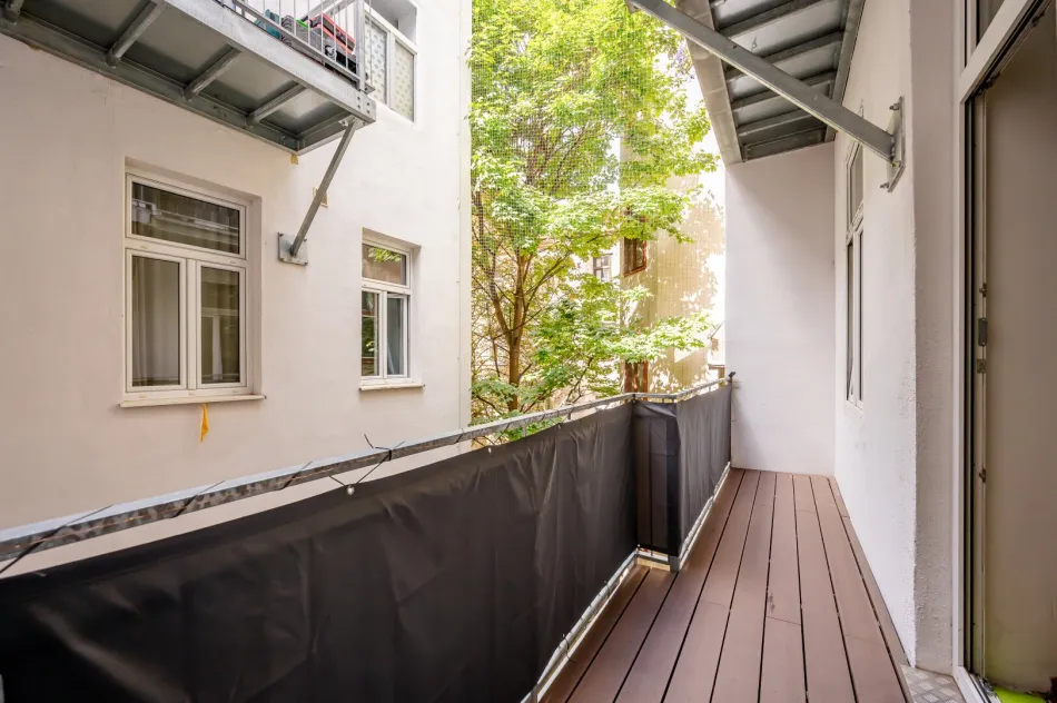 ++NEU++ Balkon & Lift beim Prater – 2-Zimmer-Altbau mit Sanierungspotenzial - Titelbild