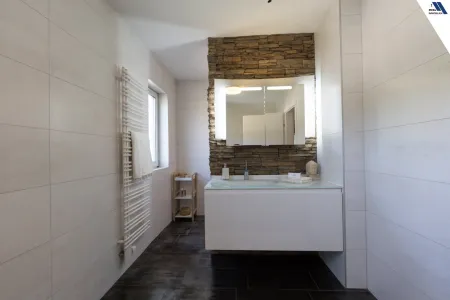 OG Badezimmer 1