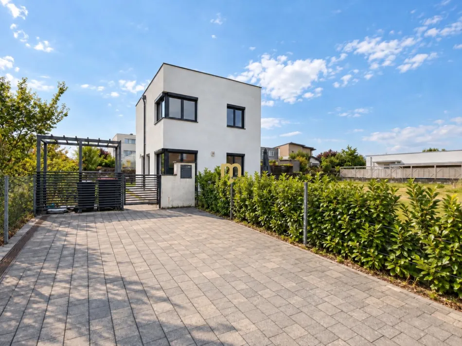 Seezugang inklusive: gepflegtes 4-Zimmer-Haus am Felser See in absoluter Ruhelage | Mietkauf möglich - Titelbild