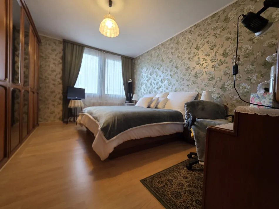 Schlafzimmer 2