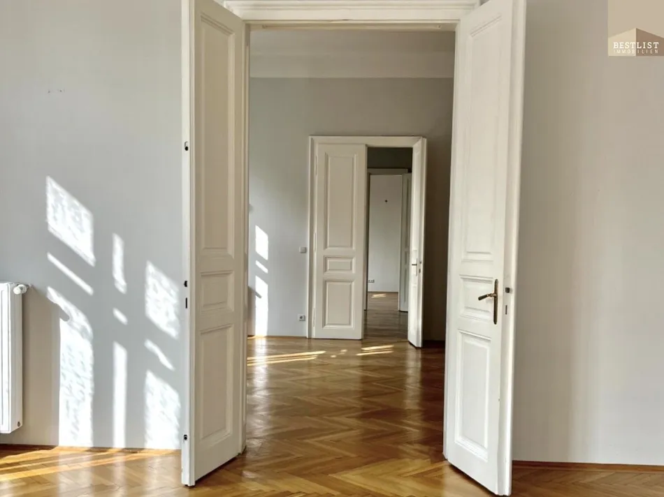 Stilaltbau! Wunderschöne Büro- oder Ordinationsflächen mit ca. 238m2 in Badens Bestlage! - Bild