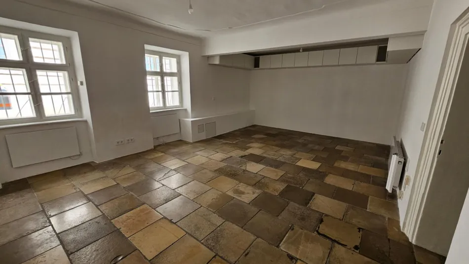 Zentrumsnah und unbefristet, Charmante Kleinwohnung, 50m2 in historischem Althaus! Sofortbezug! - Bild