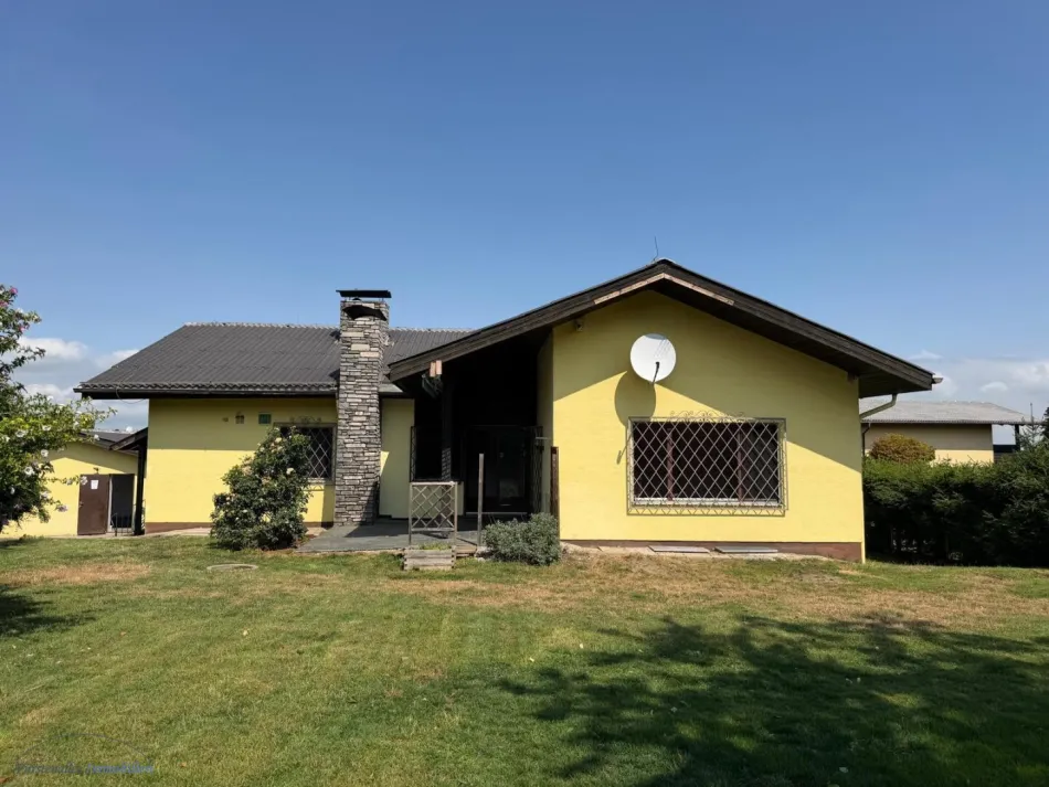 KAUF: EUGENDORF - REITBERG: 150 m² Bungalow - voll unterkellert mit Doppelgarage - auf 1.422 m² Grundstück - Titelbild