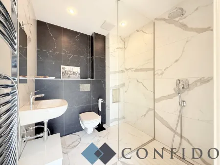 Badezimmer DG