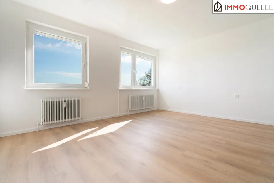 Ruhiges Wohnen mit Grünblick - Kompakte 2-Zimmer-Wohnung mit Morgensonne, Innenhofblick und Erstbezug nach Sanierung - Bild