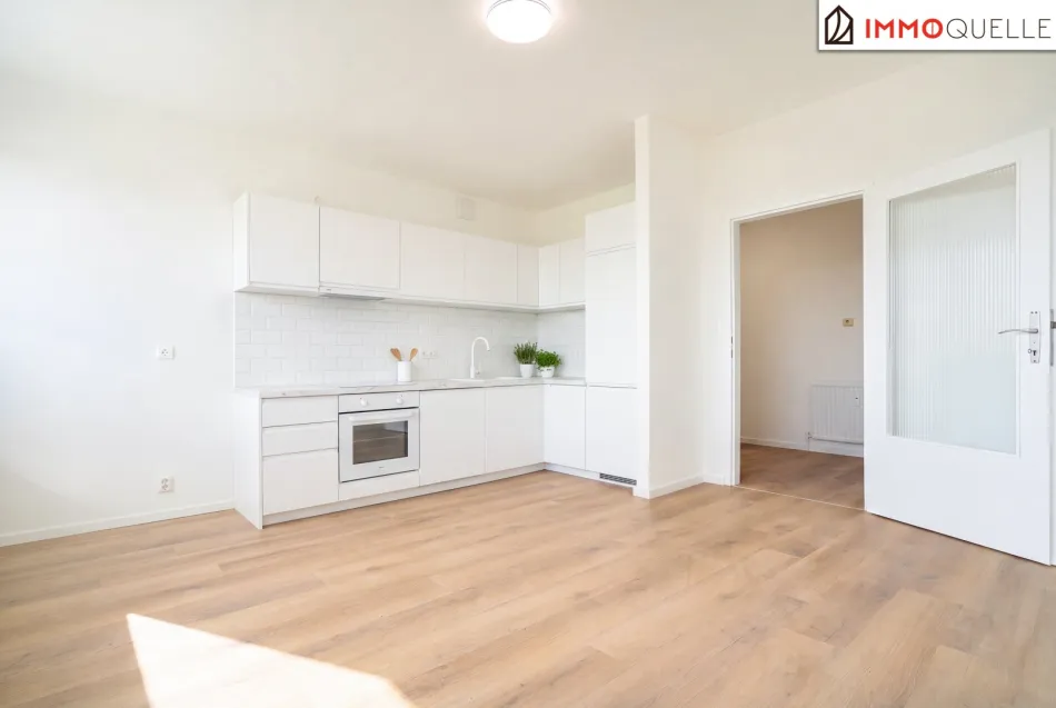 Ruhiges Wohnen mit Grünblick - Kompakte 2-Zimmer-Wohnung mit Morgensonne, Innenhofblick und Erstbezug nach Sanierung - Bild