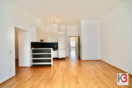 K3 - Sommerterrasse genießen in wunderschöner Altbauwohnung
