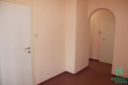Vorraum - Flur / Küche - WC - Bad
