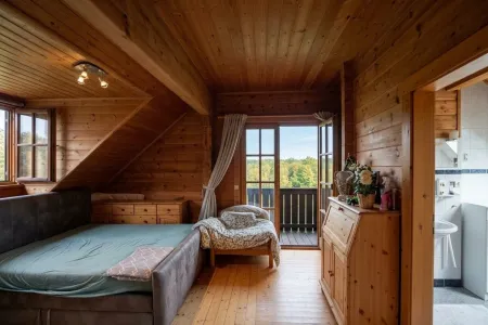 Zimmer mit Balkon und En-Suite-Bad