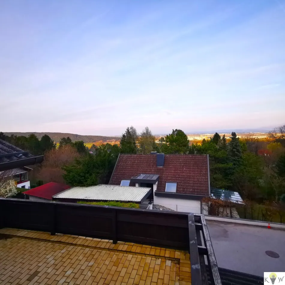 Tolles Zweifamilienhaus in absoluter Ruhelage mit wunderbarem Weitblick - Titelbild