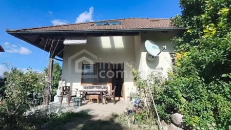 Einfamilienhaus mit großem Garten, beheiztem Keller, Garage & Wallbox in Angern an der March