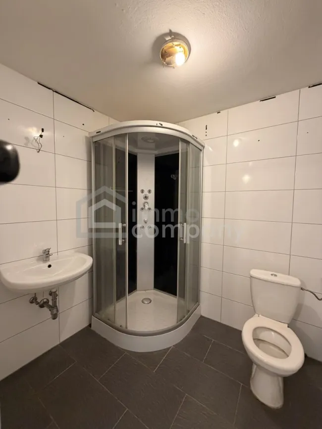 SINGLE oder PÄRCHENHIT - Gemütliche 2-Zimmer Wohnung mit Parkplatz - Titelbild