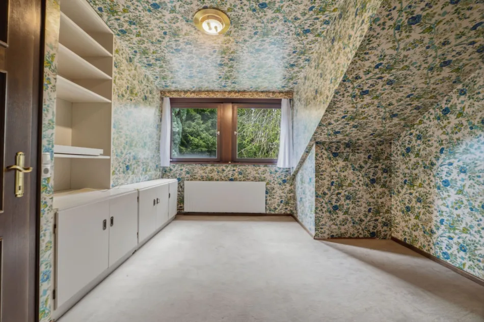 Exklusive Villa mit privatem Wellness- und Indoor-Poolbereich auf parkähnlichem Grundstück in Lustenau - Bild