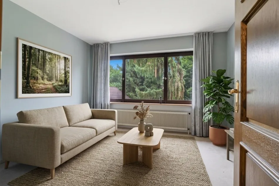 Exklusive Villa mit privatem Wellness- und Indoor-Poolbereich auf parkähnlichem Grundstück in Lustenau - Bild