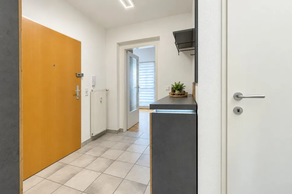 Hochwertige 3-Zimmer-Wohnung mit Terrasse - Bild