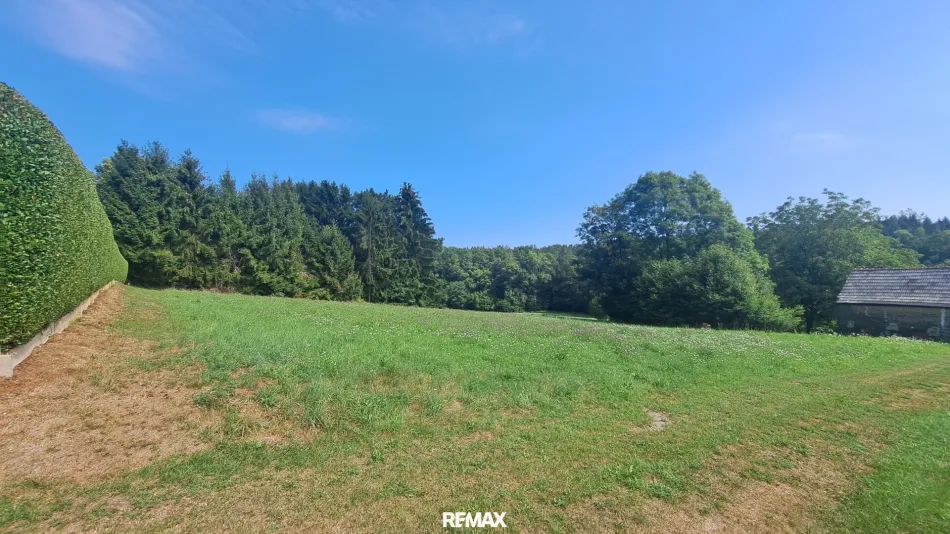 Grundstück