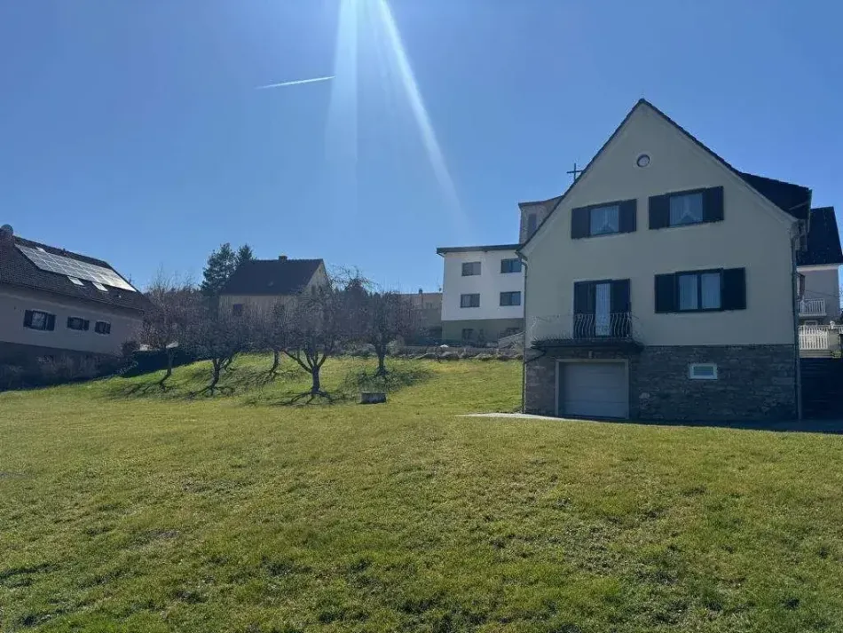 Einfamilienhaus mit zusätzlichem Baugrund direkt daneben - in Rohrbach a.d. Lafnitz - Bild