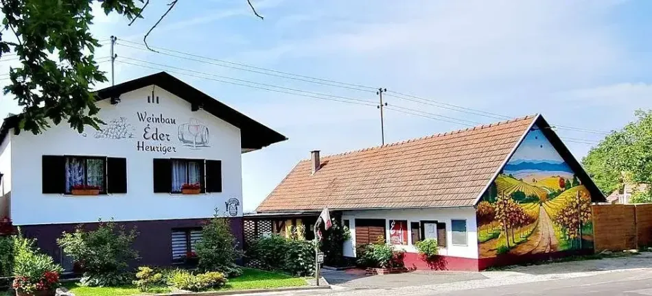 Ehemaliger Gastronomiebetrieb mit Möglichkeit zum Hauptwohnsitz in den Weinbergen! - Bild