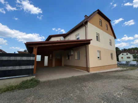 Modernisiertes Mehrfamilienhaus mit drei Wohneinheiten in ruhiger Siedlungslage – Grafendorf bei Hartberg