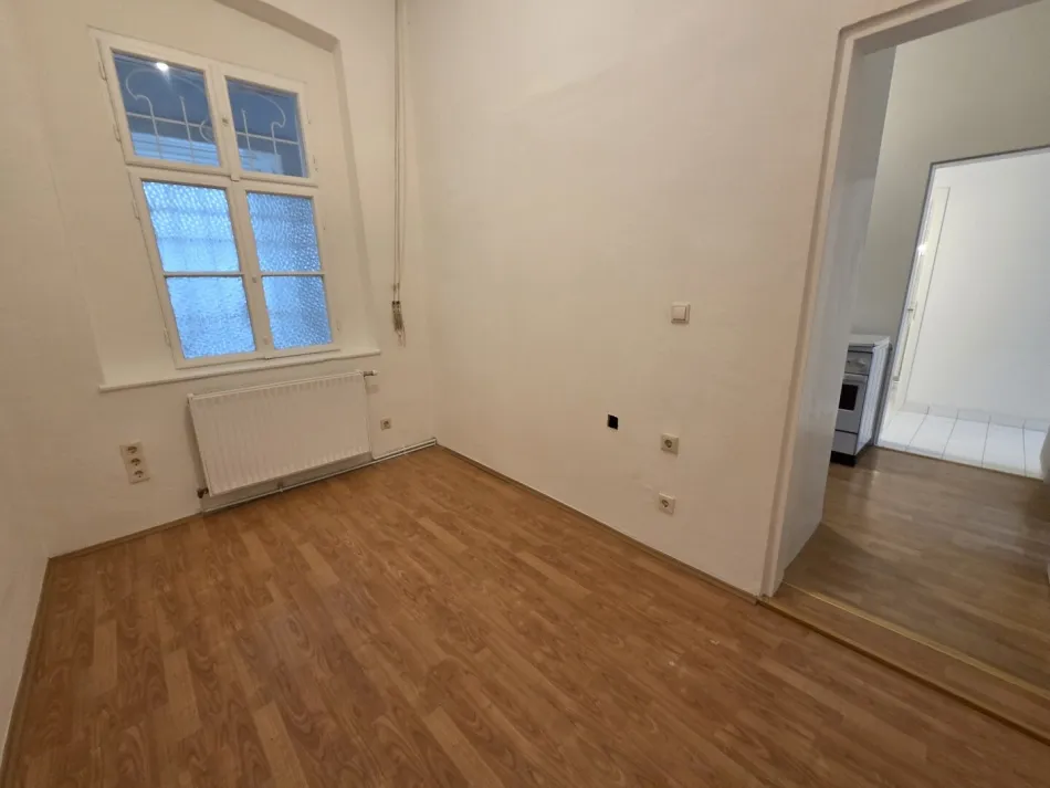 RUHIGE HÜBSCHE 3 ZIMMER WOHNUNG - NÄHE U3 - Bild