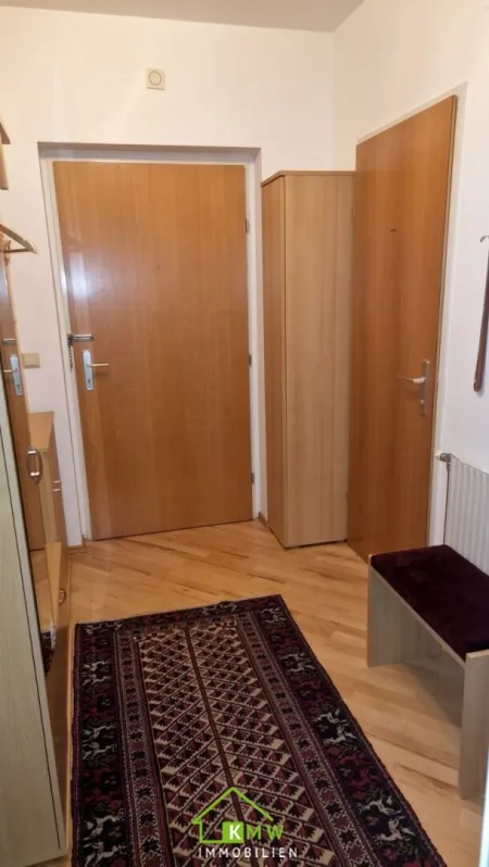 Moderne 2-Zimmer-Wohnung Nähe Einkaufszentren bzw. Krankenhaus - Bild