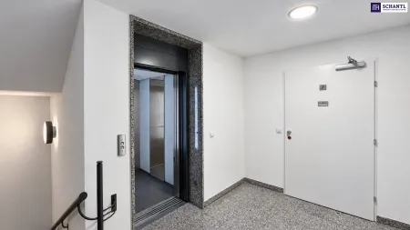 Eingang, Lift