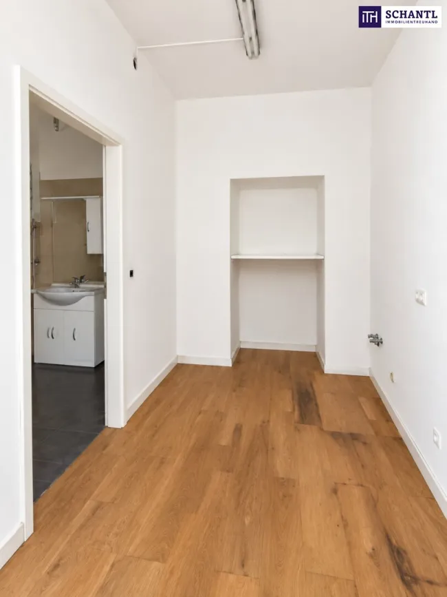++ AM TABOR ++ Vielseitig nutzbares Magazin mit eigenem Badezimmer - Titelbild