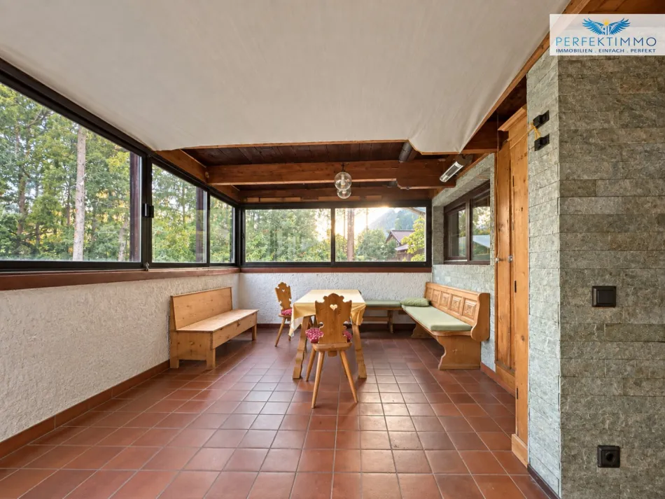Rustikale Dachterrassenwohnung mit offener Galerie - Titelbild