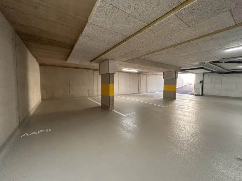 Tiefgaragenstellplatz zu vermieten - Titelbild