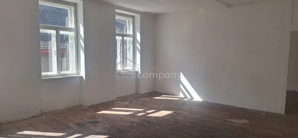 Gepflegtes Lager 116m² mit Raumhöhe von 4 Meter in zentraler Lage 1150 Wien - Titelbild