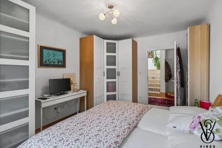 Erdgeschoss: Schlafzimmer