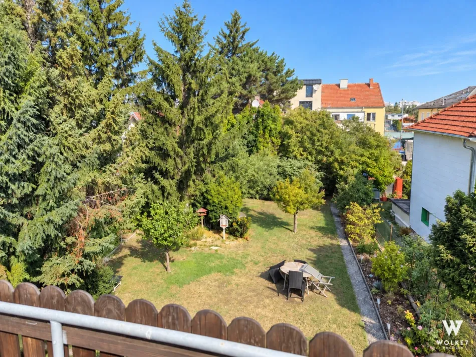 Viel Potenzial in ausgezeichneter Lage – Haus mit Eigengarten und Garage I Nähe Alterlaa U6; Steinsee - Bild