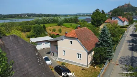 Haus mit Garage