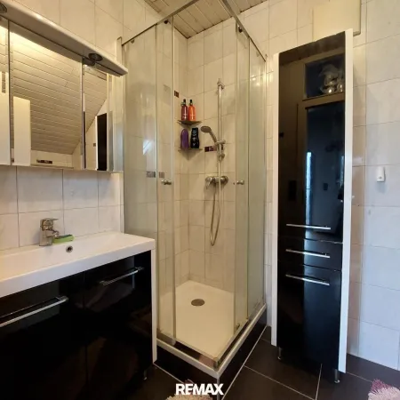 2. Wohneinheit Badezimmer